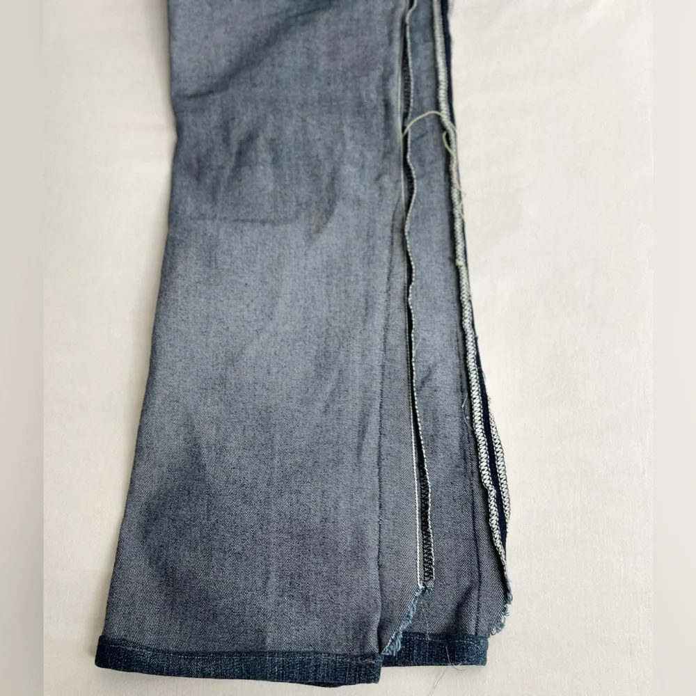 Miss Me  Low Rise Dark Wash Rhinestone Faux Flap Pocket Jean Sze 27 (30X28.5) - Picture 10 of 10